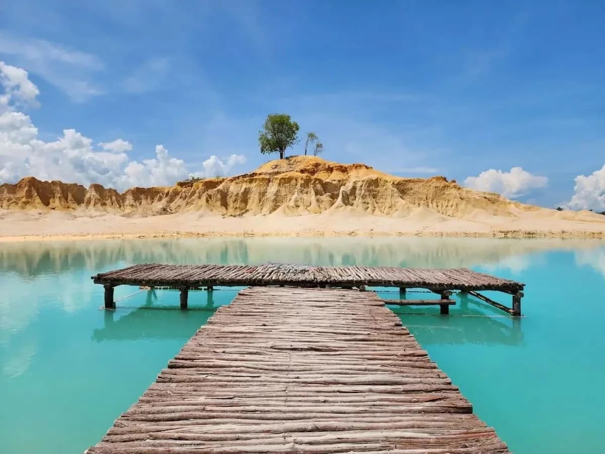 Gurun Pasir Telaga Biru