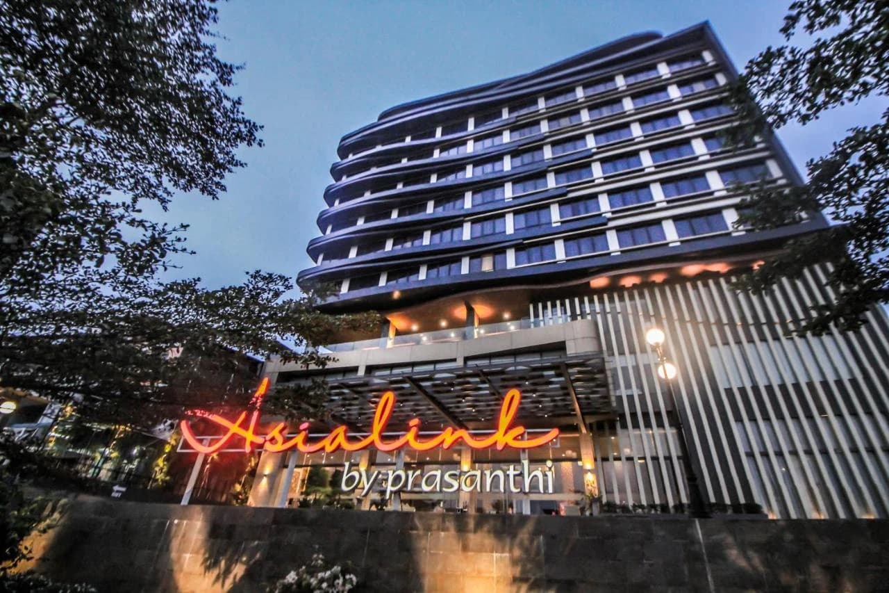Asialink Hotel by Prasanthy