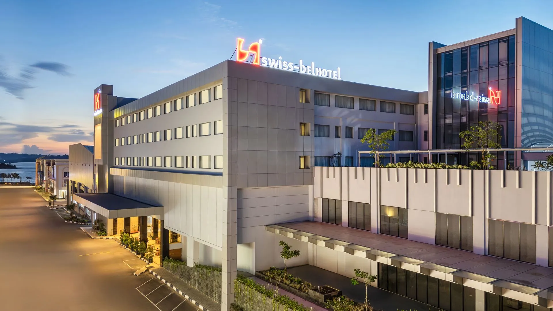 Swiss-Belhotel Harbour Bay